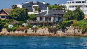 Casa a la venta en la isla de Toralla por más de 2 millones de euros.
