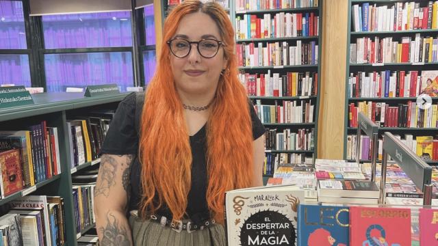 Maraluck, autora del libro 'El despertar de la Magia' (Bruguera, 2023).