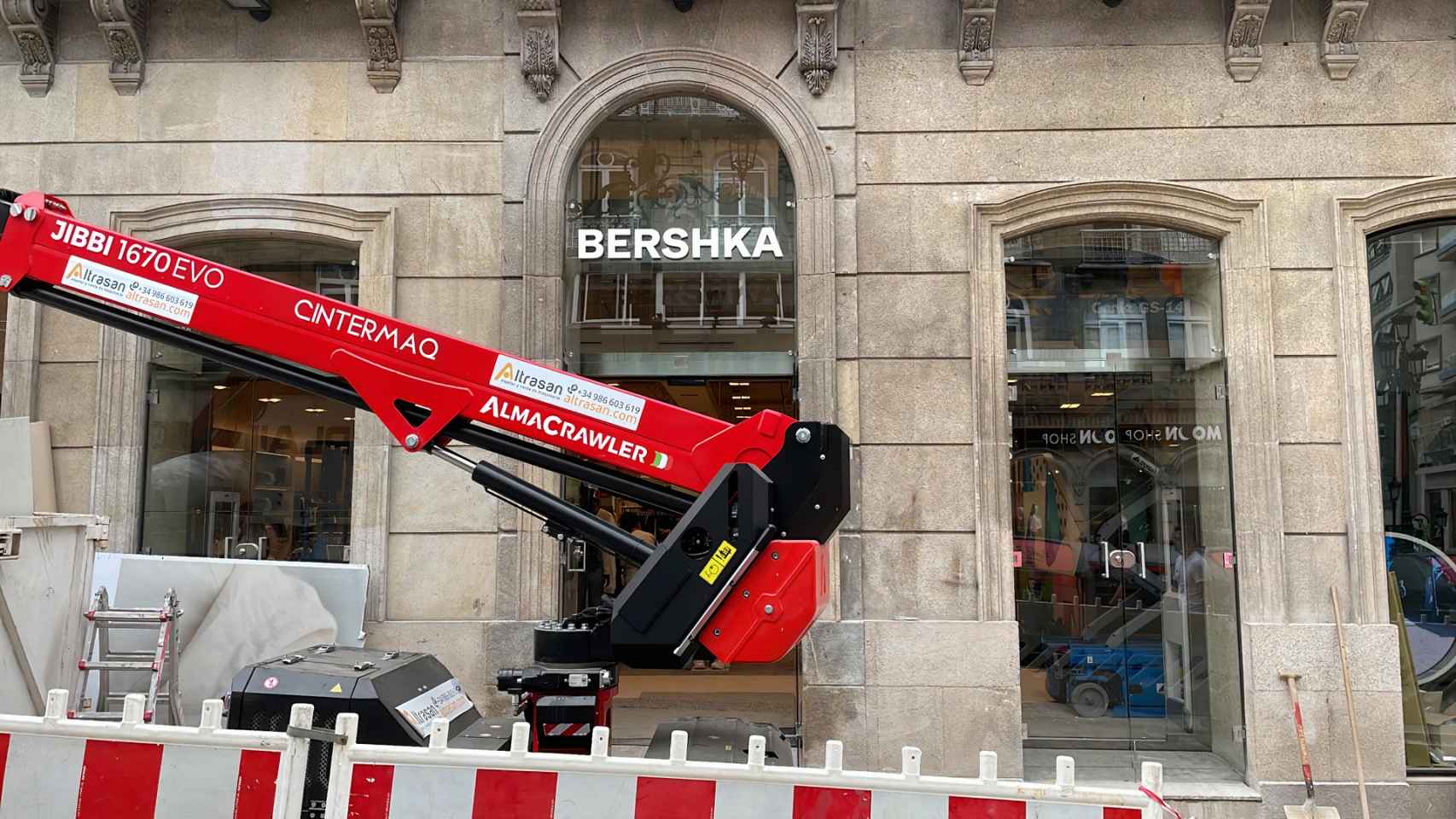 La nueva tienda de Bershka en la calle Urzaiz de Vigo.