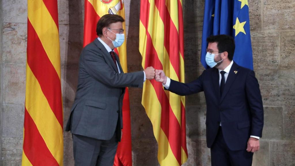 Ximo Puig y Pere Aragonés, durante una visita del segundo a Valencia. EE