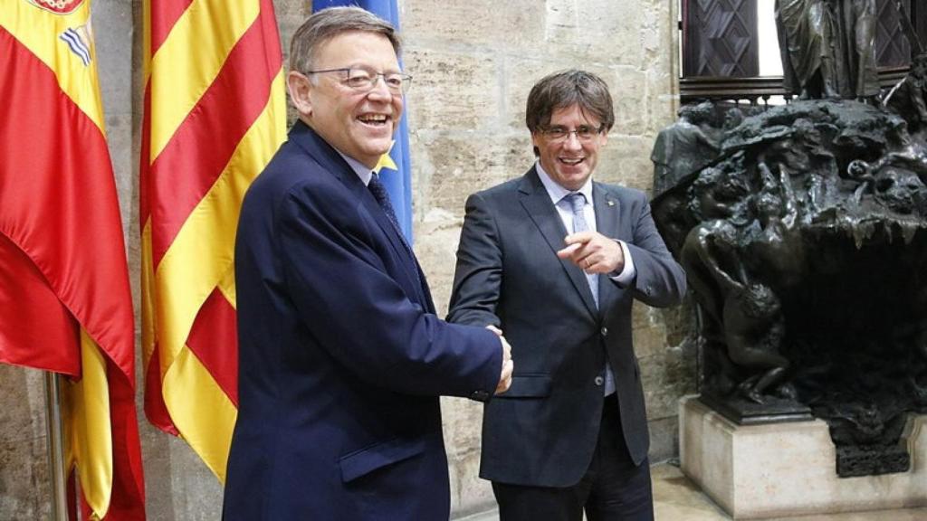 Ximo Puig, en una recepción a Carles Puigdemont en el Palau de la Generalitat Valenciana en septiembre de 2016. GVA