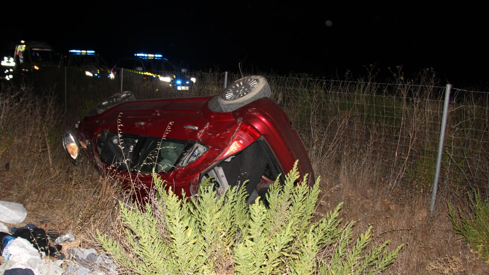 Imagen del vehículo tras el accidente en la N-610