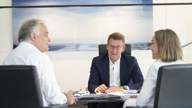 El presidente del PP, Alberto Núñez Feijóo, este lunes durante la reunión de la cúpula de su formación.