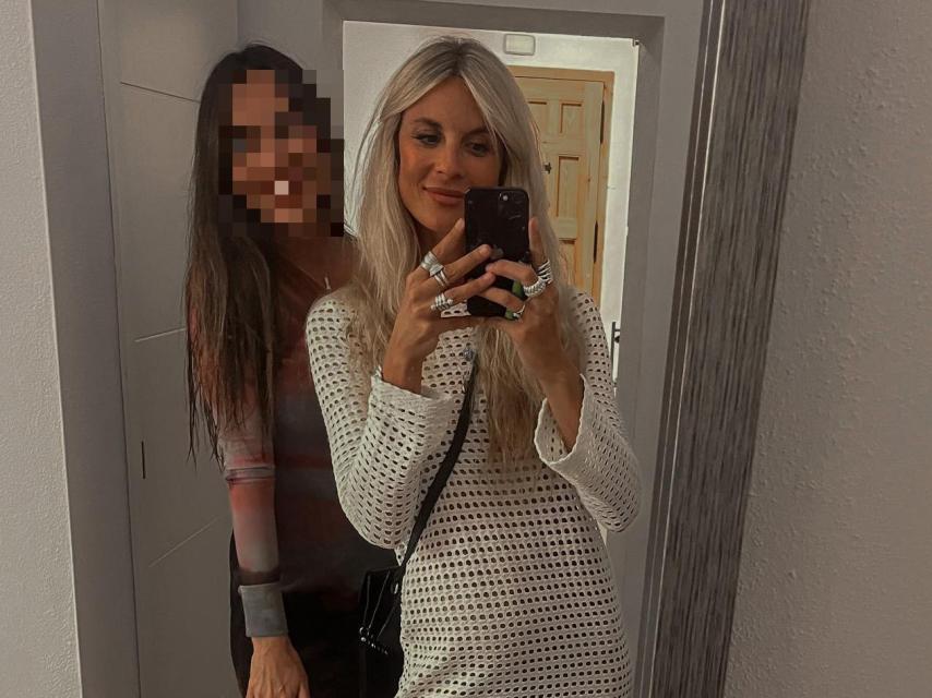 Carla Cotterli en su última imagen en redes sociales, junto a una amiga.