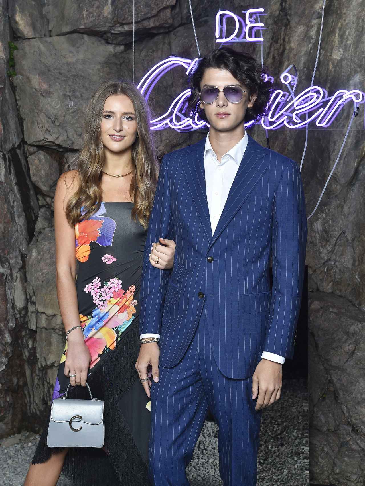 Nicolás de Dinamarca junto a su novia en un evento de Cartier celebrado en Suecia.