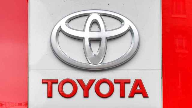 Emblema de Toyota, primer fabricante mundial.
