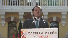El presidente de la Junta de Castilla y León, Alfonso Fernández Mañueco, ofrece una rueda de prensa sobre actualidad.