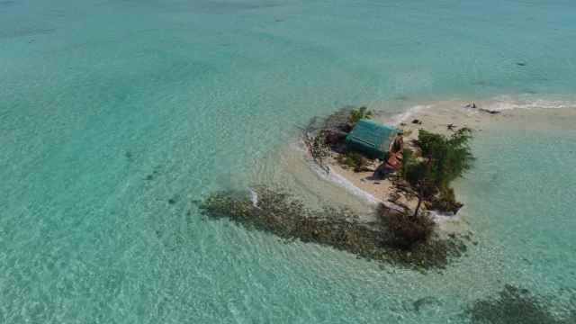 Vista aérea de las repercusiones del aumento del nivel del mar en las Islas Salomón.