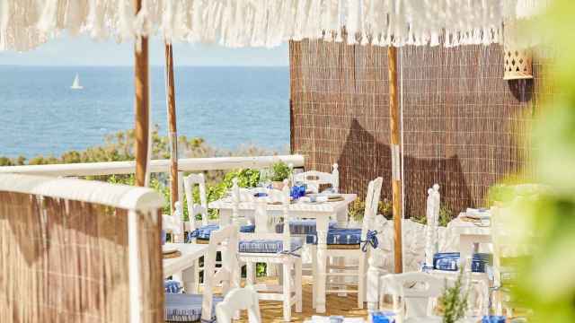 El restaurante de Tarifa a 15 minutos de la playa perfecto para ir con niños: arroces, atún y cócteles.