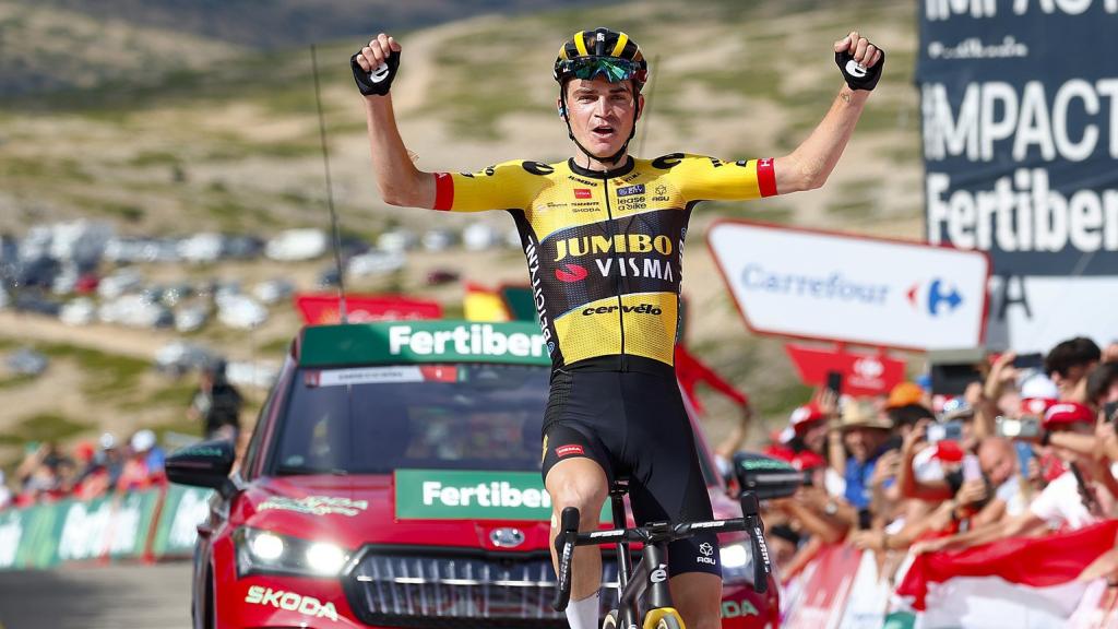 Sepp Kuss celebra su victoria en la sexta etapa de la Vuelta a España.