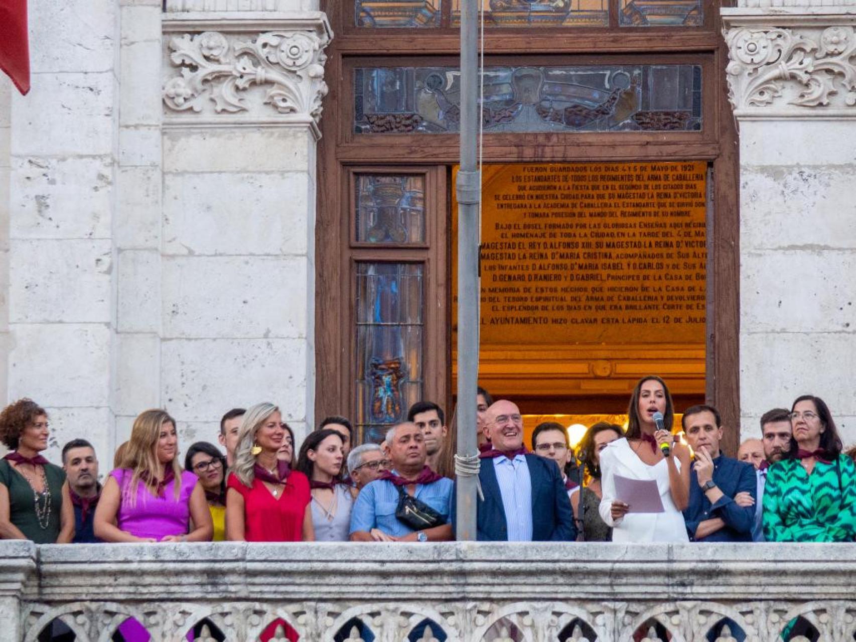 Alba Oliveros dando el pregón de las Fiestas de Valladolid 2023