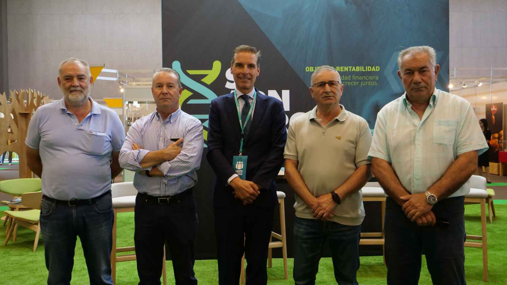 Firma del convenio entre Cajamar y organizaciones agrarias de Castilla y León