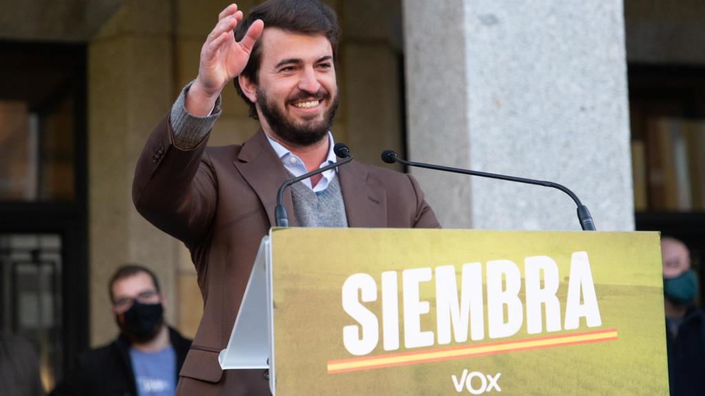 El vicepresidente de la Junta, Juan García-Gallardo, en un mitin de campaña en Zamora.