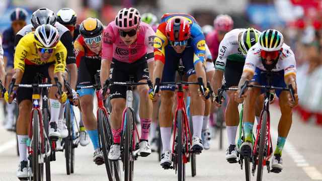 Un sprint final en una etapa de La Vuelta a España