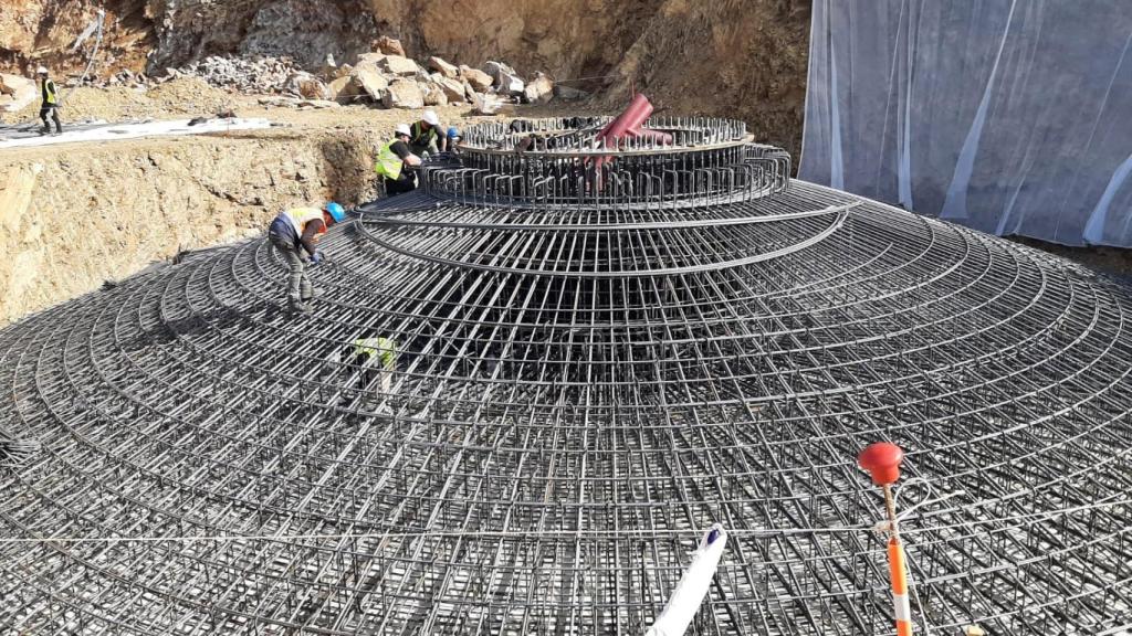 Cimientos de una torre eólica con acero producido por Celsa.