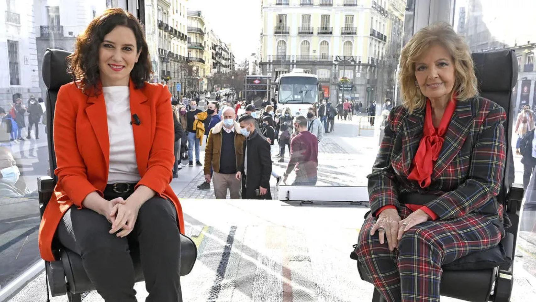 María Teresa Campos e Isabel Díaz Ayuso en 'La Campos Móvil'.