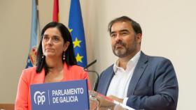 Paula Prado y Alberto Pazos en rueda de prensa