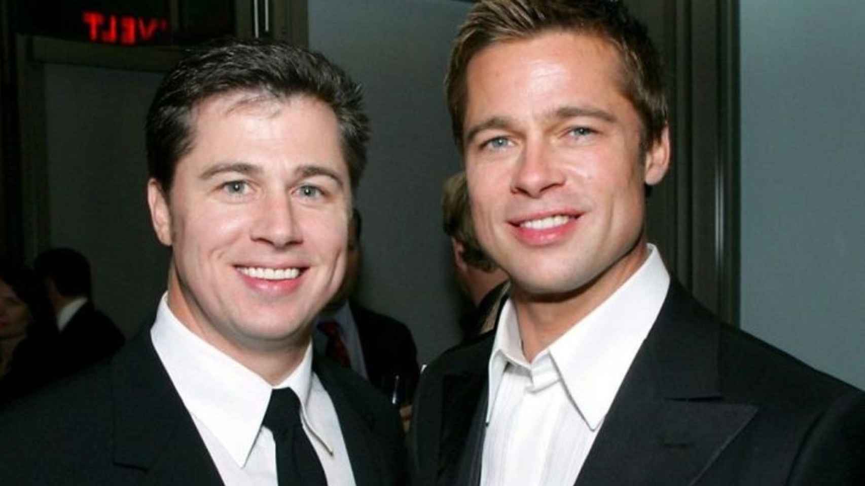 Brad Pitt junto a su hermano Douglas.