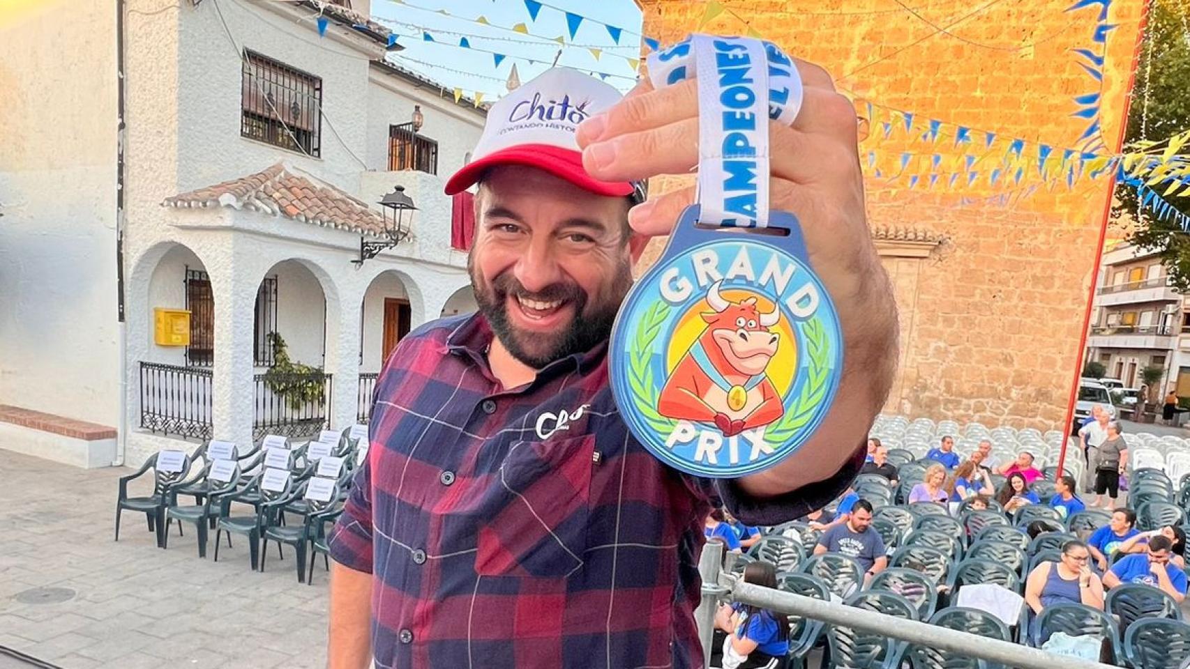 Chito, con una de las medallas del Grand Prix.