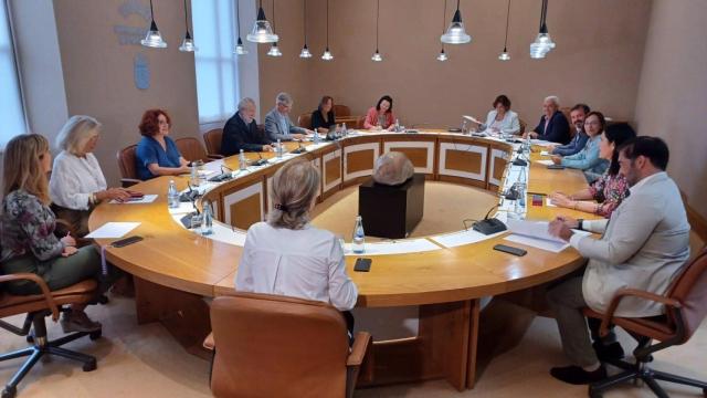 Reunión de la Xunta de Portavoces de la Cámara gallega para fijar el orden del día del pleno que tendrá lugar los días 12 y 13 de septiembre.