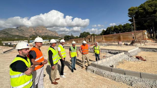 Responsables políticos y técnicos han visitado hoy las obras.