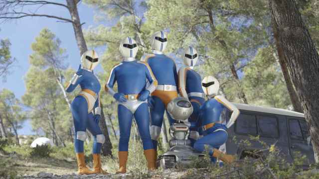 Los personajes de 'Fumar provoca tos', una versión paródica de los Power Rangers.