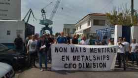 Concentración de trabajadores de Metalships frente al astillero Rodman en Meira, Moaña (Pontevedra).