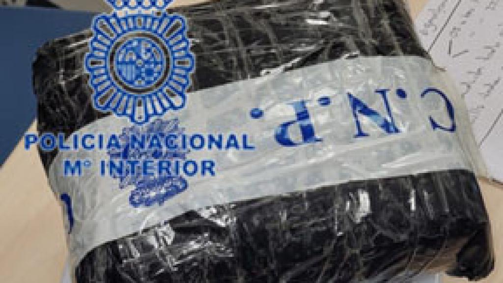 Droga intervenida al detenido