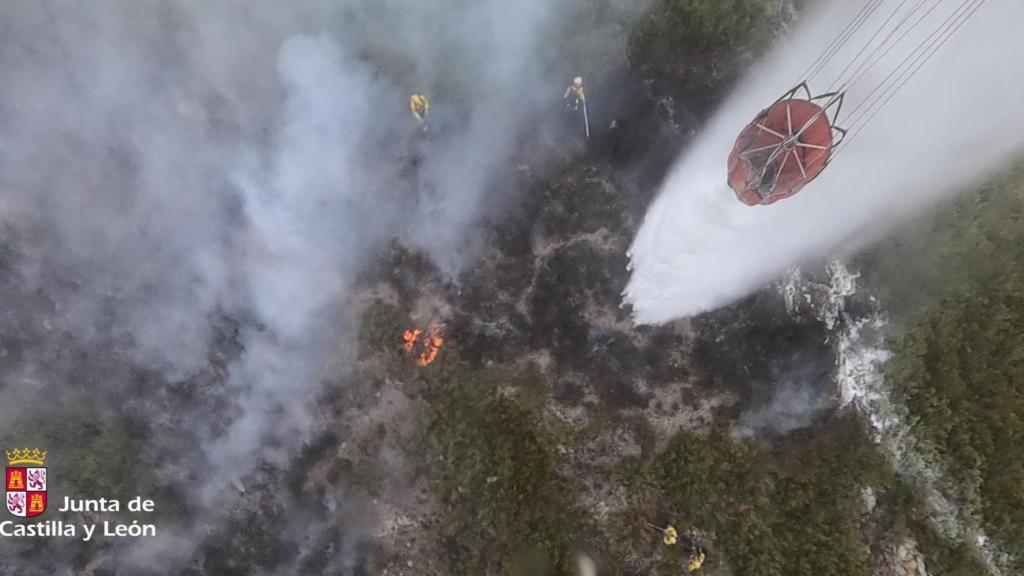 Incendio de Santa Cruz del Sil, en León