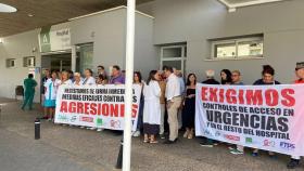 Concentración de la junta de personal del Hospital Clínico contra las agresiones en centros hospitalarios - SMM