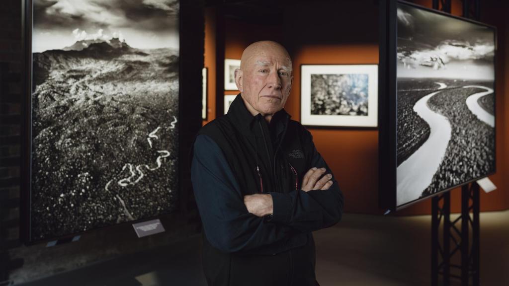 Sebastião Salgado en una de sus últimas exposiciones