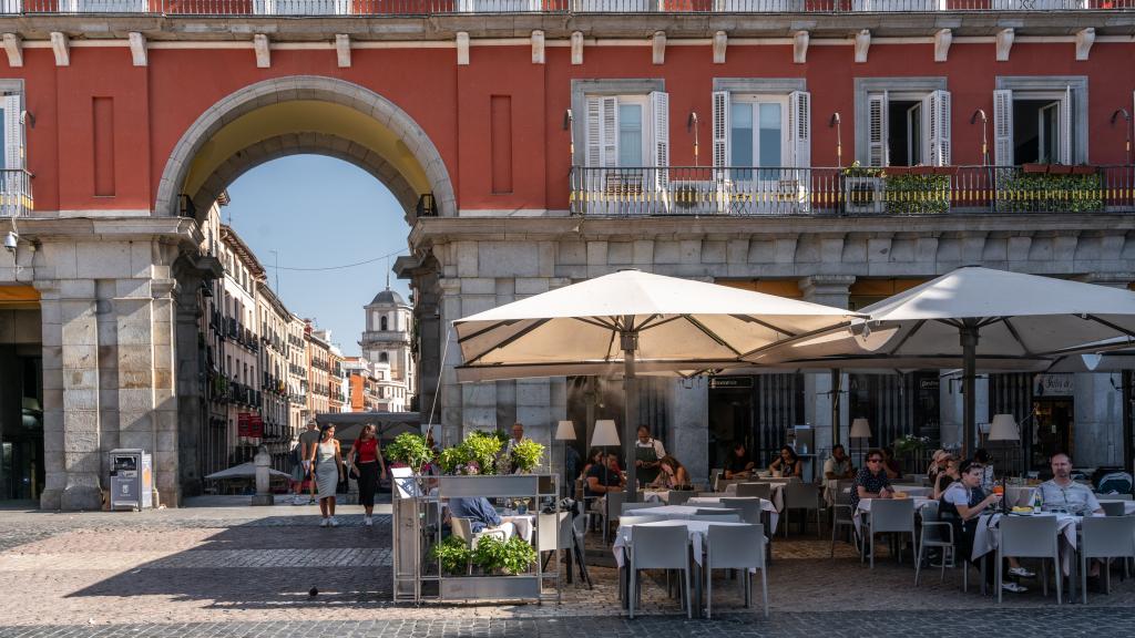 La terraza de Jacinta, en la Plaza Mayor, uno de los restaurantes que ya tenían implementado este horario.