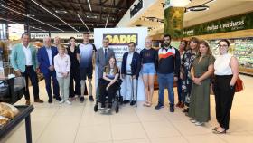 El equipo paralímpico español durante su visita a Gadis.