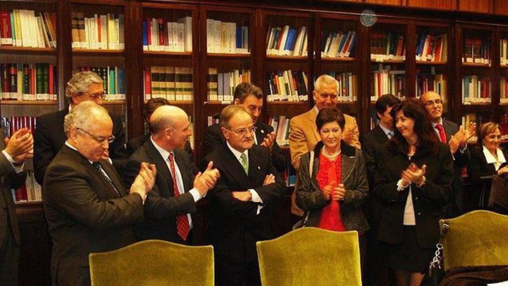 Eugenio Cárdenas Calvo, en el centro.