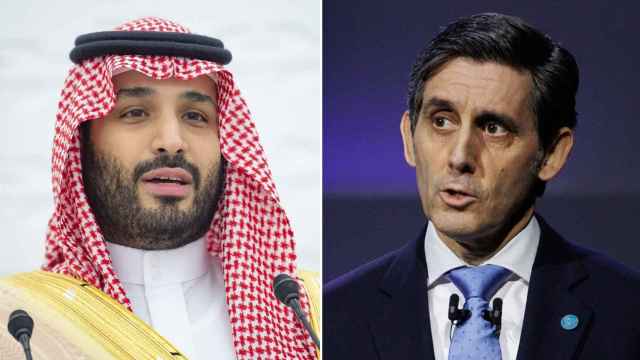 El príncipe heredero de Arabia Saudí, Mohamed bin Salman (i), y el el presidente ejecutivo de Telefónica, José María Álvarez-Pallete.