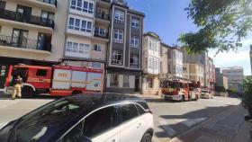 Actuación de los bomberos de A Coruña en la Avenida de Hércules