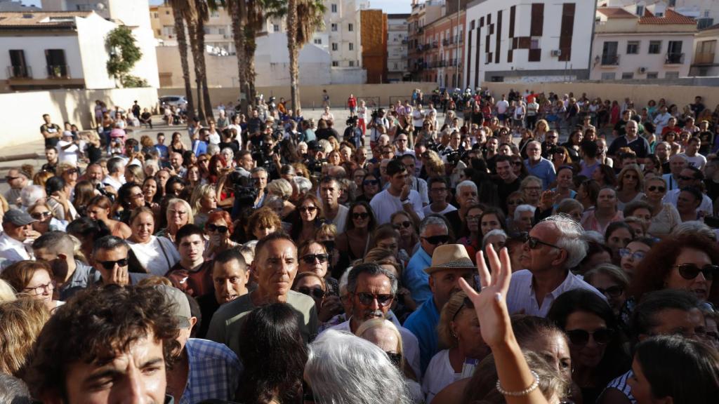 Los malagueños se despiden este lunes de la periodista María Teresa Campos, fallecida la pasada semana a los 82 años, en una misa funeral que tiene lugar en la Parroquia de San Pablo, donde se venera la imagen de Jesús Cautivo, del que era devota.