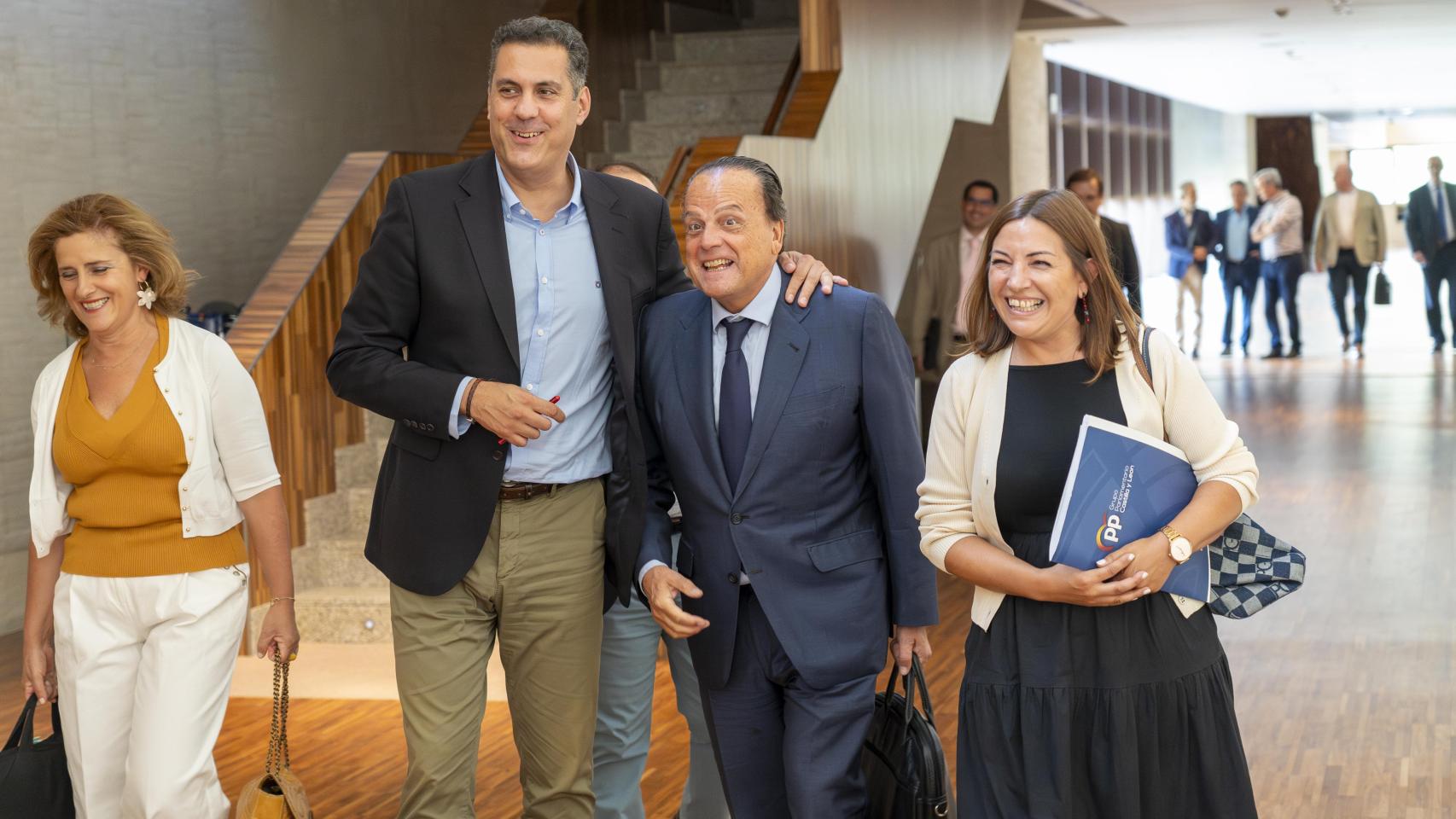 El presidente del Consejo de Cuentas, Mario Amilivia, comparece ante la Comisión de Economía y Hacienda de las Cortes de Castilla y León