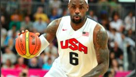 LeBron James, en un partido con Estados Unidos.