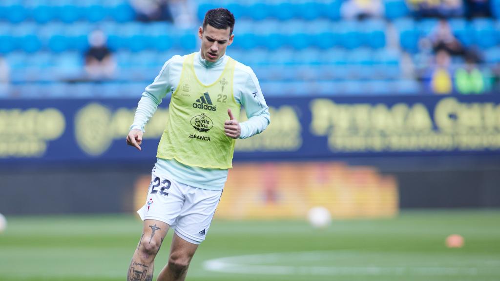 Santi Mina, durante un entrenamiento en su etapa en el Celta de Vigo.