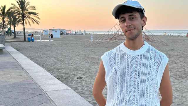 Iyán López, el joven que ha iniciado Derecho en la Universidad de Oviedo tras su 14 en la EBAU.