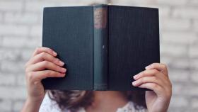 La lectura, una parte esencial del cerebro narrativo. Foto: Pexels/Leah Kelley