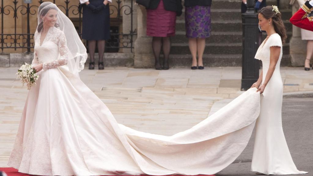 Kate Middleton con vestido de Alexander McQueen diseñado por Sarah Burton