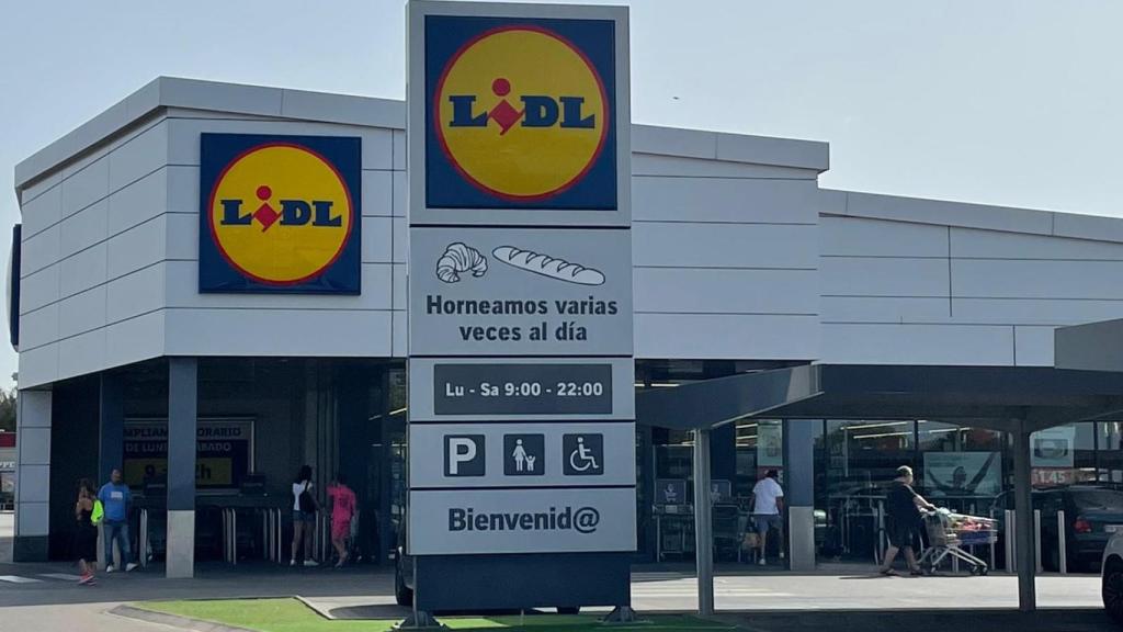 Fachada Lidl.