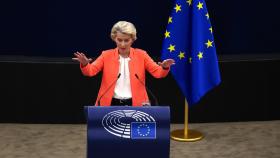La presidenta Ursula von der Leyen, durante el discurso sobre el estado de la Unión este miércoles en Estrasburgo