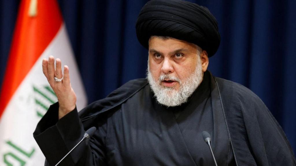 El influyente clérigo chií iraquí Muqtada al Sadr.