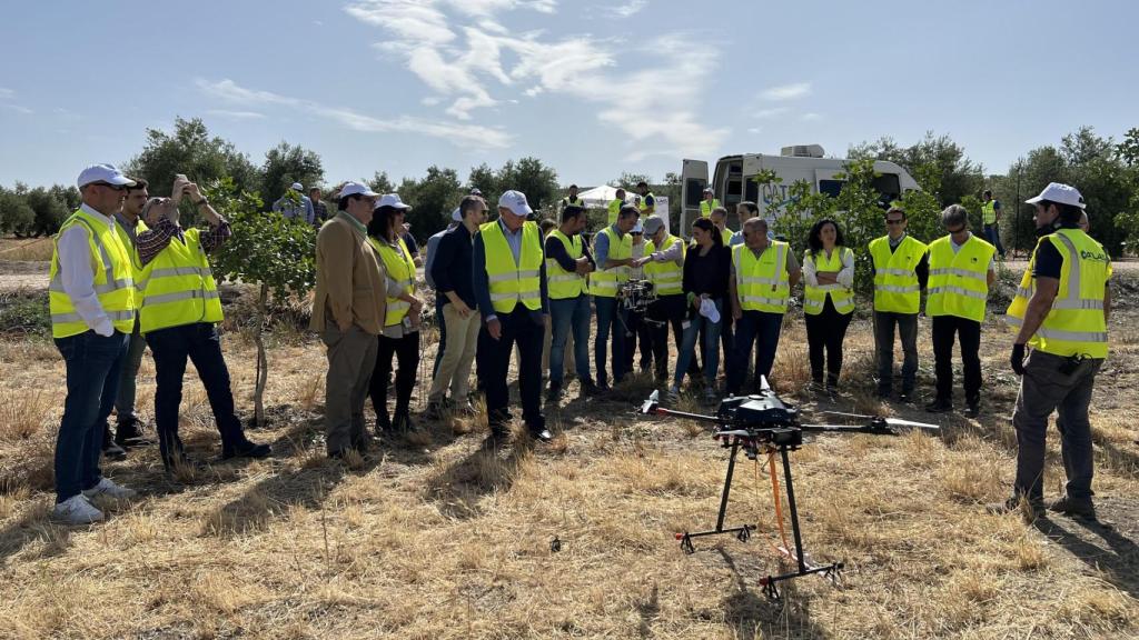 El equipo de GRVC en una prueba del sistema