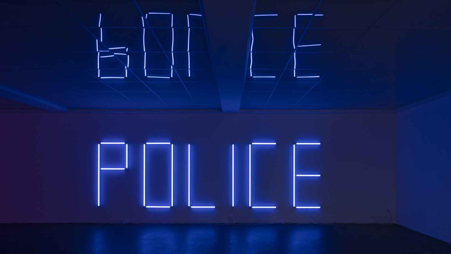 'Police', 2022, de Anne-Lise Coste. Cortesía Gina Folly.