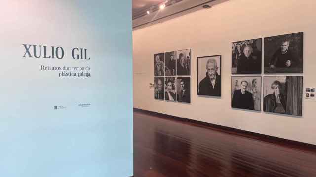 Exposición ‘Xulio Gil. Retratos dun tempo da plástica galega’.