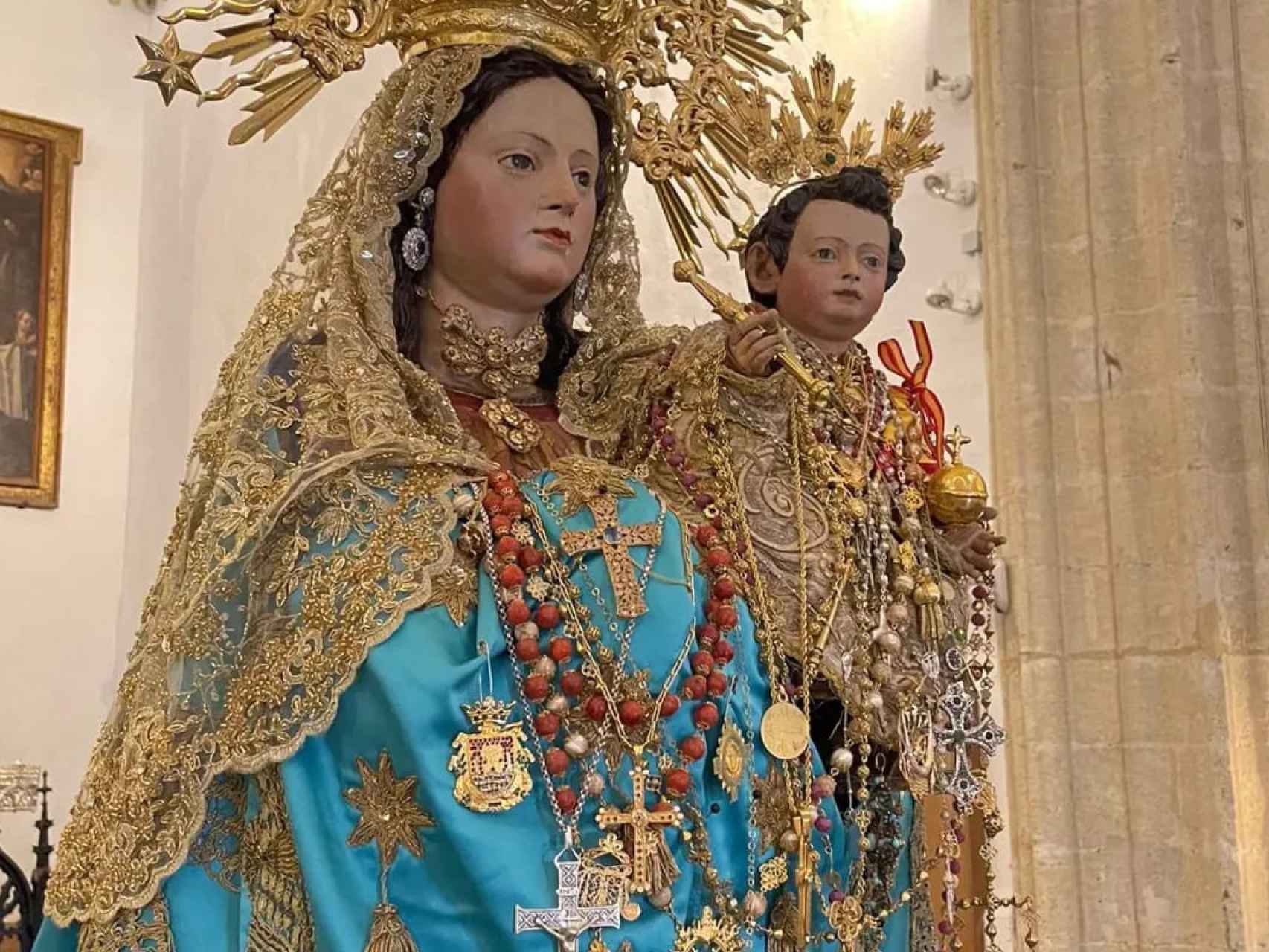 Imagen de detalle de la Virgen, una talla en madera de cedro de la Escuela de Martínez  Montañés.